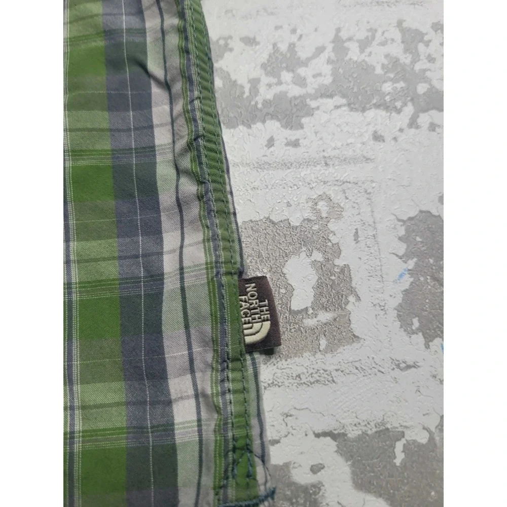 The North Face Short Sleeve Button Down Shirt Green Plaid Men's Size Medium M